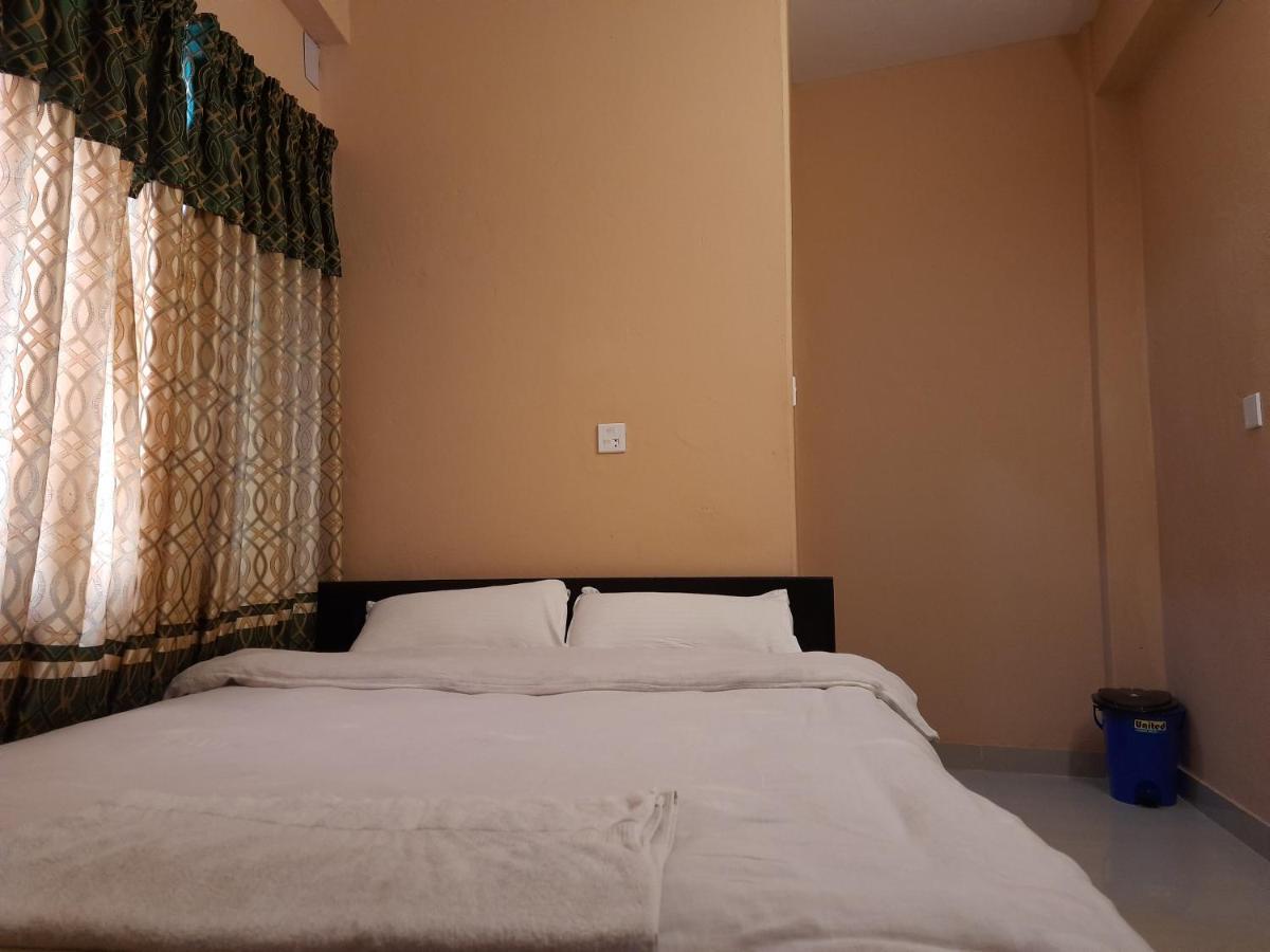 Hotel Eagle Zone Pokhara Luaran gambar