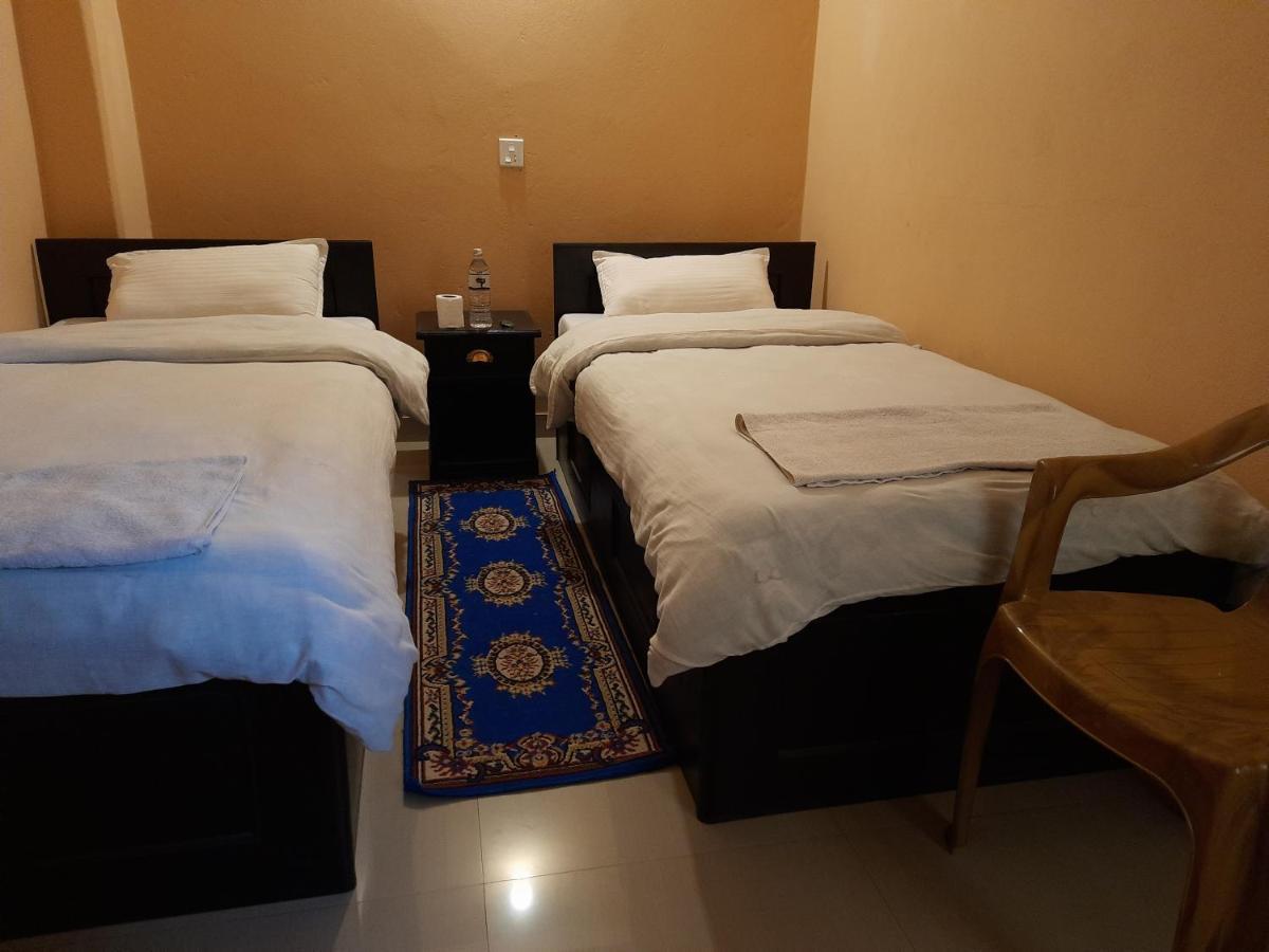 Hotel Eagle Zone Pokhara Luaran gambar