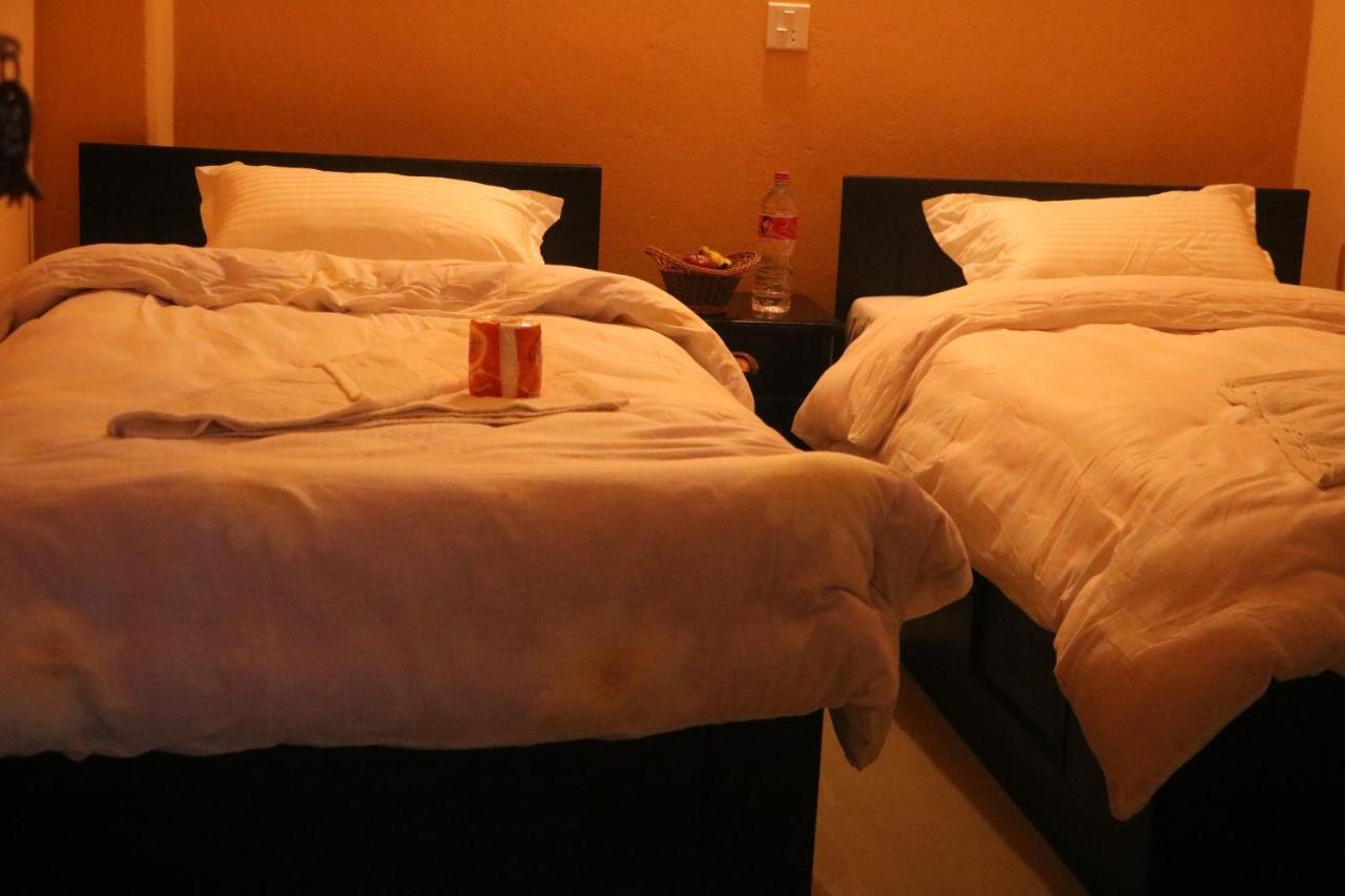 Hotel Eagle Zone Pokhara Luaran gambar