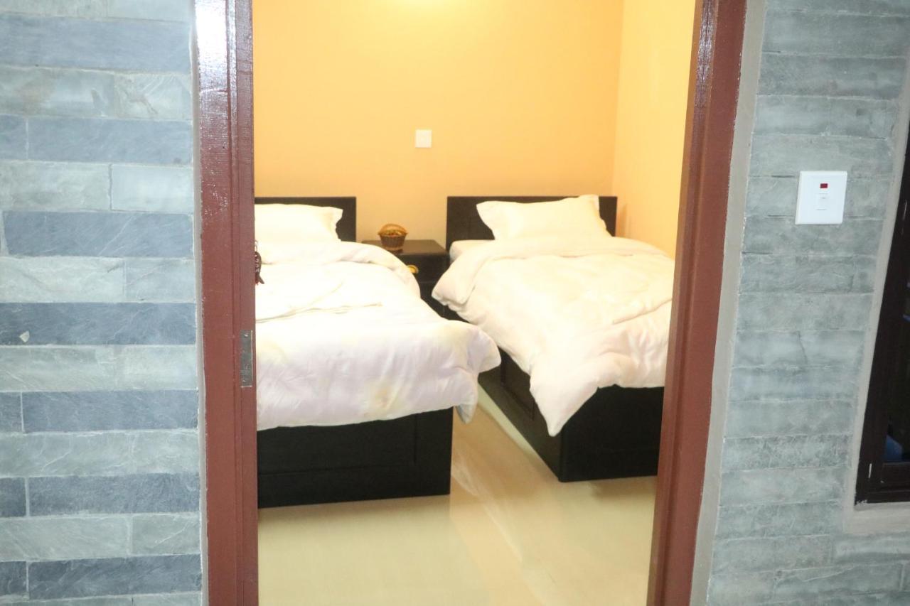 Hotel Eagle Zone Pokhara Luaran gambar
