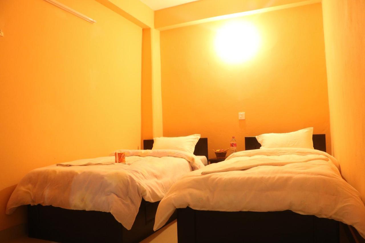 Hotel Eagle Zone Pokhara Luaran gambar